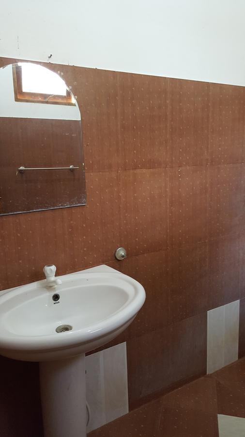 Lokuge Grand Resort カタラガマ エクステリア 写真