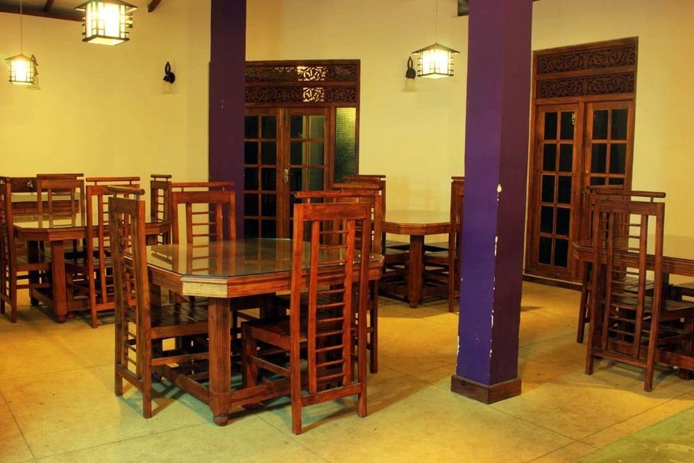 Lokuge Grand Resort カタラガマ エクステリア 写真