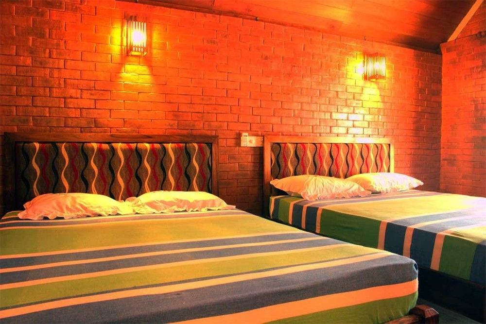 Lokuge Grand Resort カタラガマ エクステリア 写真